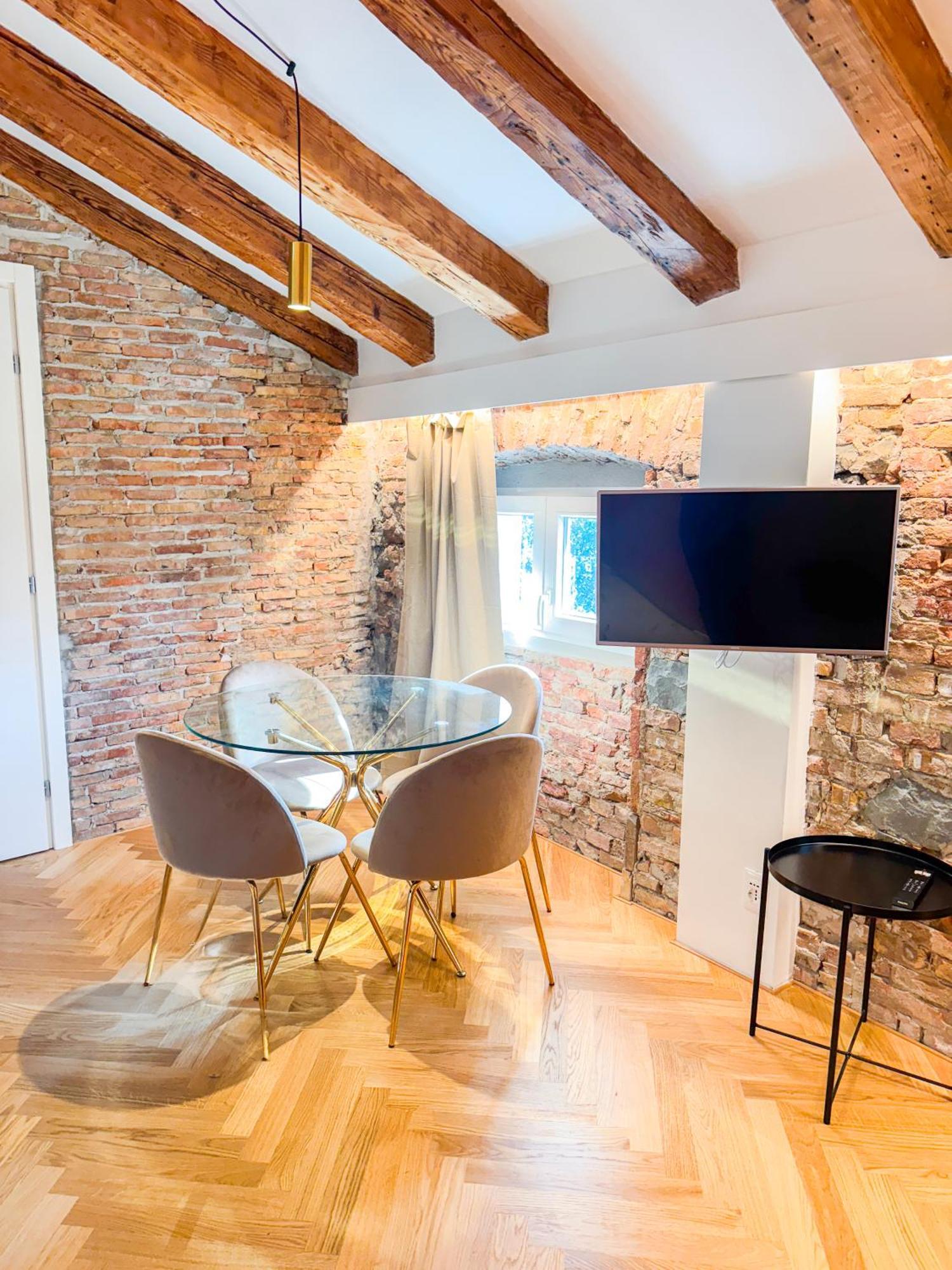 Trieste Boulevard Apartments Luaran gambar