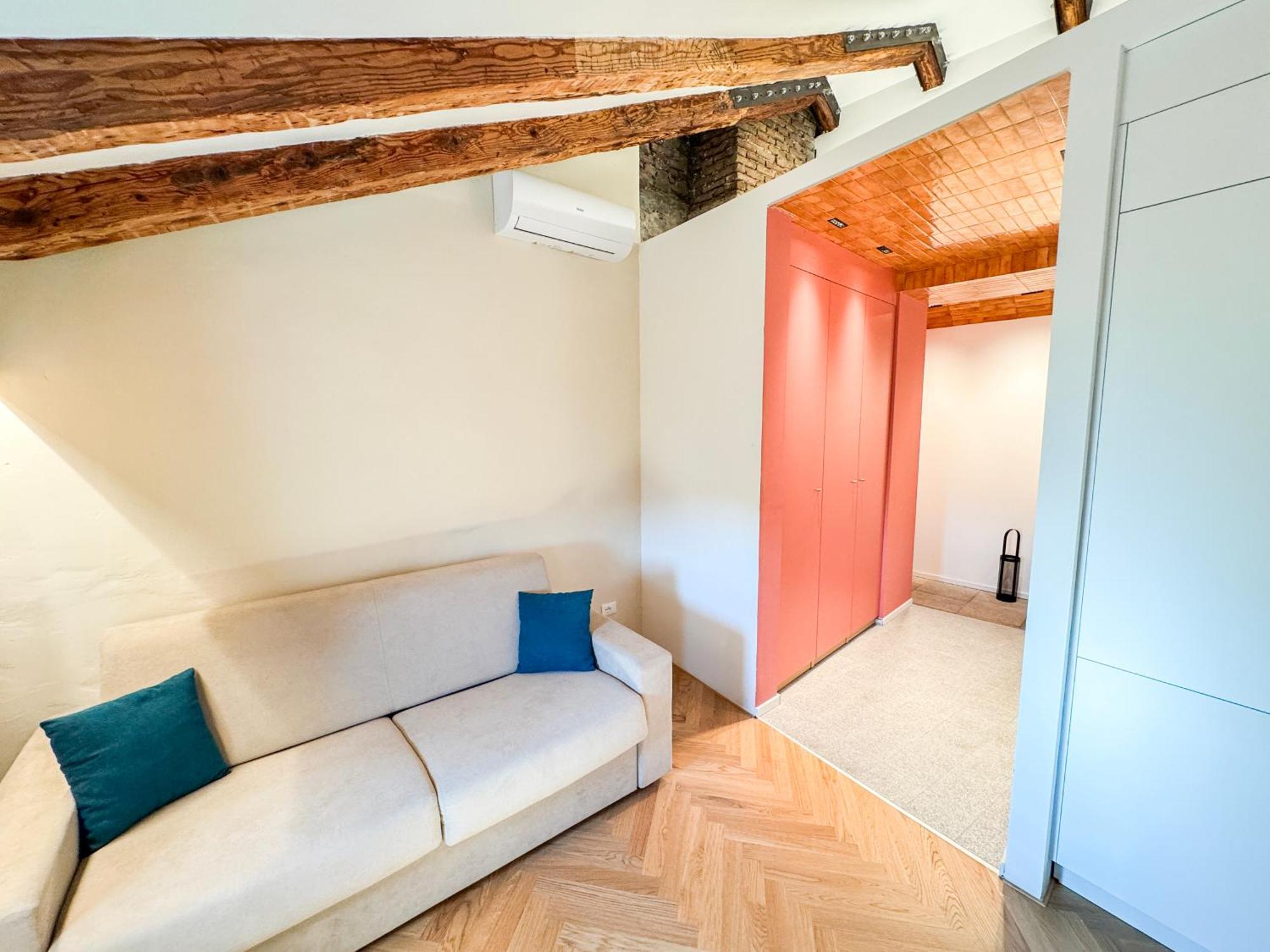 Trieste Boulevard Apartments Luaran gambar