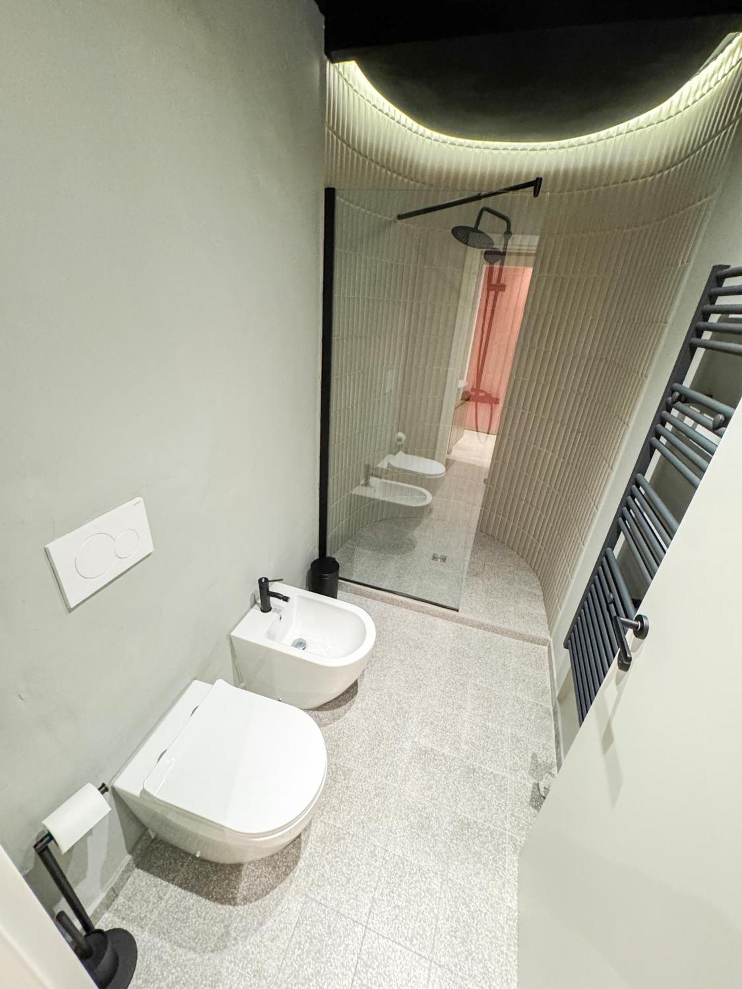 Trieste Boulevard Apartments Luaran gambar